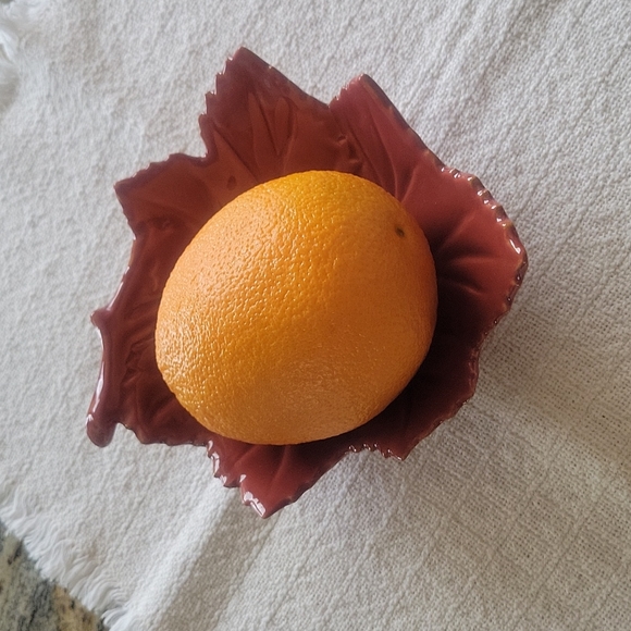 HP!!🎉🎉VIETRI rusty color autumn small grape leaf bowl🇮🇹 NWOT - Picture 2 of 6